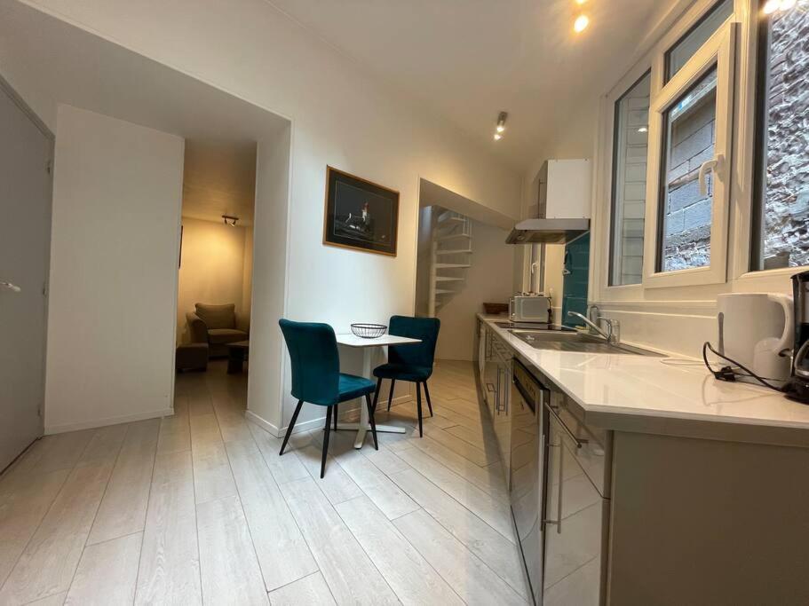 サン・バレリ・アン・コーDuplex Situe Dans Le Centre De St Valery En Cauxアパートメント エクステリア 写真